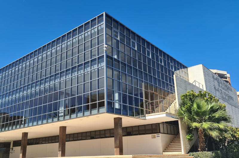Fachada-del-Colegio-Oficial-de-Medicos-de-Alicante-COMA.png